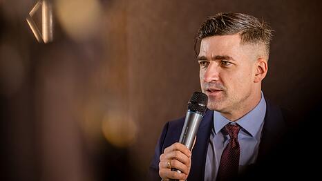 Martin Sellner gilt als  F&uuml;hrungsfigur der als rechtsextremistisch eingestuften Identit&auml;ren Bewegung. (Archivbild)