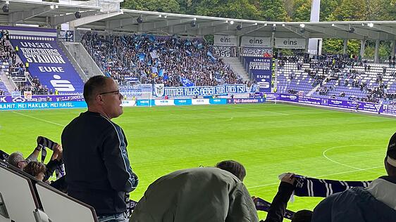 Der Löwen-Block ist voll im Erzgebirge.