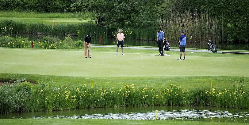MUNICH GOLF MASTERS 2014: Die Bilder vom Auftakt-Turnier im GC Schloss Egmating am 31. Mai 2014.