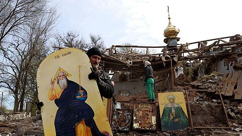 Eine orthodoxe Kirche in Kamyshevakha wurde durch eine russische Rakete zerstört.