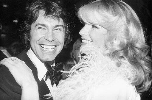 Sie mit Federboa, er in Schwarz: Roy Black und Ehefrau Silke 1978