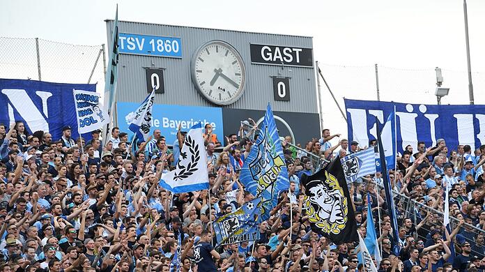 Die Löwen-Ultras kommen zurück in  die Westkurve.