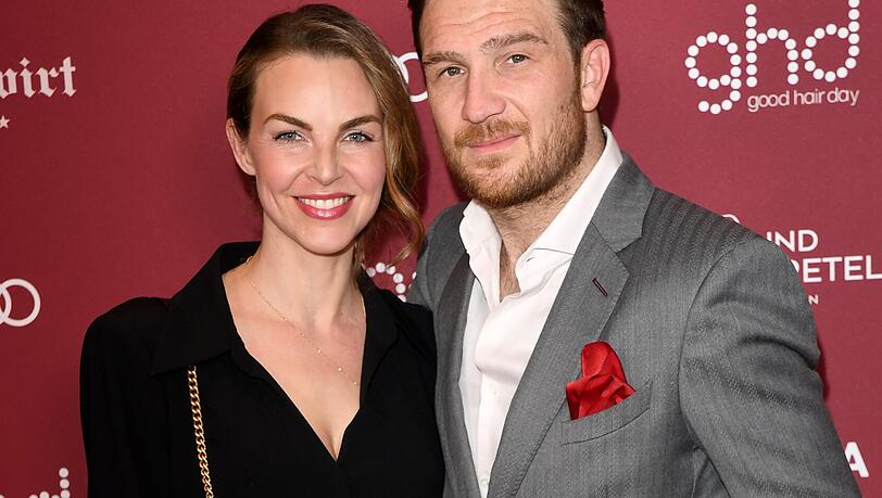 Annika Lau ist mit Schauspieler Frederik Lau verheiratet.