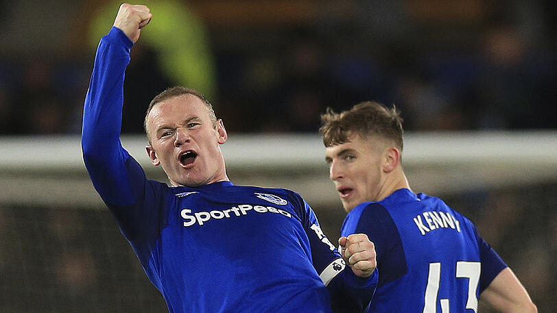 Wayne Rooney bejubelt sein sensationelles drittes Tor beim 4:0-Erfolg des FC Everton gegen West Ham United.