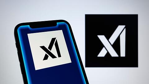 Der KI-Chatbot gehört zu Musks Firma xAI. (Archivbild)