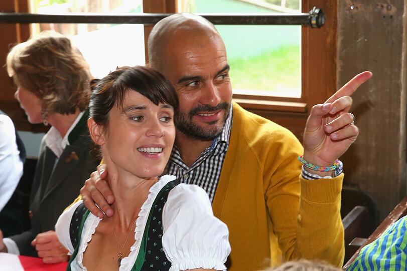 Weitere Bilder vom Bayern-Besuch auf der Wiesn 2014