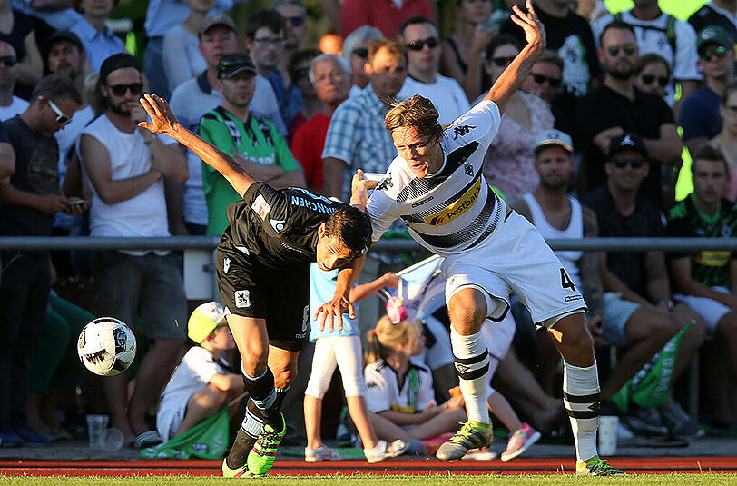 Die Löwen verlieren mit 1:3 gegen Borussia Mönchengladbach. Klicken Sie sich hier durch die Bilder vom Tegernsee-Testspiel.