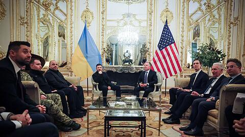 Die USA sehen sich vor allem in der Rolle des Vermittlers - weitreichende milit&auml;rische Zusagen sind bislang nicht bekannt.