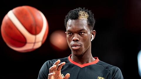 Steht nach der schwachen WM-Leistung in der Kritik: Dennis Schröder.