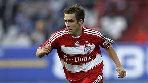 Musterbeispiel: Philipp Lahm (25) kam mit elf Jahren vom FT Gern zu Bayern, wurde im Jugendinternat groß und schaffte den Sprung zum Stammspieler.