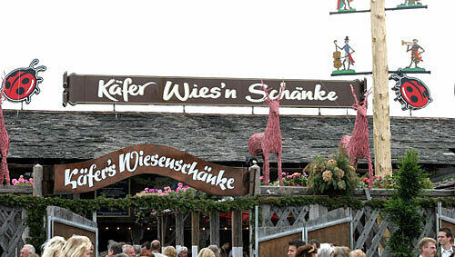 Das Original: Käfers Wiesn-Schänke ist das edelste Zelt auf dem Oktoberfest. Das Original: Käfers Wiesn-Schänke ist das edelste Zelt auf dem Oktoberfest.