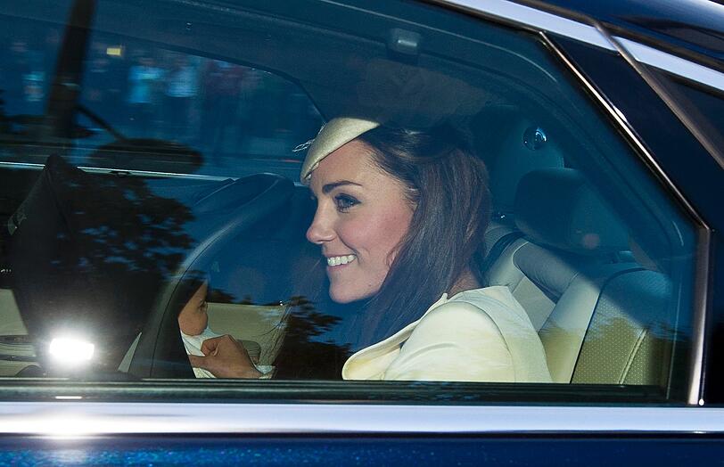 Royal-Baby George wird am Mittwoch im St. James?s Palast getauft. Die ersten Bilder!