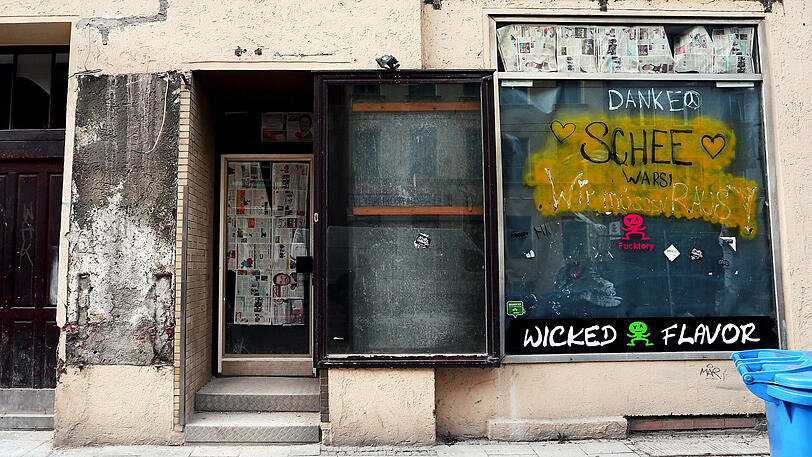Spare Ribs waren hier einmal. Auch Harry Gruber musste raus aus seinem Laden &bdquo;Wicked Flavor&ldquo; &ndash; schee war&rsquo;s.