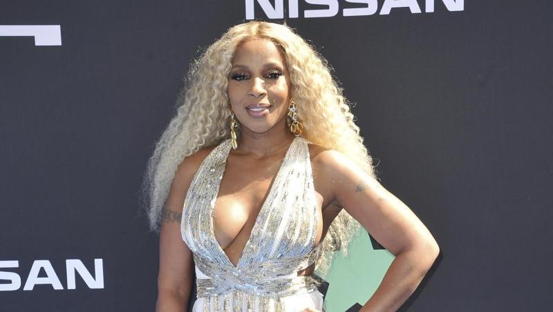 Der Star des Abends: Mary J. Blige bei den BET Awards im Microsoft Theater in Los Angeles. Der Star des Abends: Mary J. Blige bei den BET Awards im Microsoft Theater in Los Angeles.