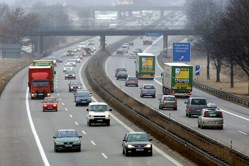 Nicht zu empfehlen: Ein Fahrerwechsel auf der Autobahn