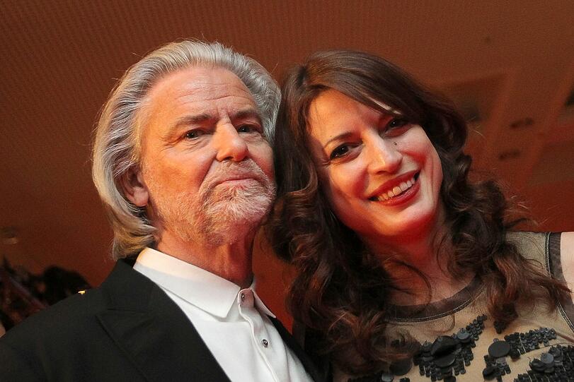 Bussis, Dekolletees und ein nasser Showmaster: Die Bilder vom Ball des Sports