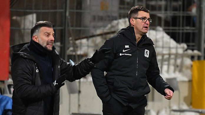 Zwei Kontrahenten um den Aufstieg: Ingolstadts Trainer Tomas Oral (li.) und 1860-Coach Michael Köllner.