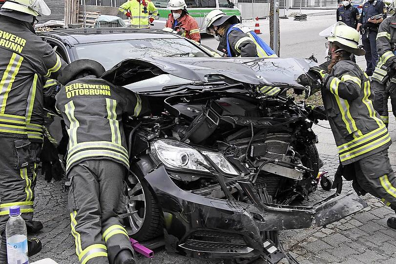 Weitere Bilder vom Unfall in Ottobrunn.