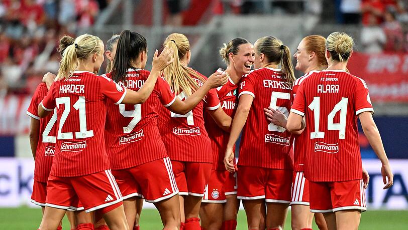 Klara B&uuml;hl (Mitte) gl&auml;nzte beim Supercup in Ingolstadt.