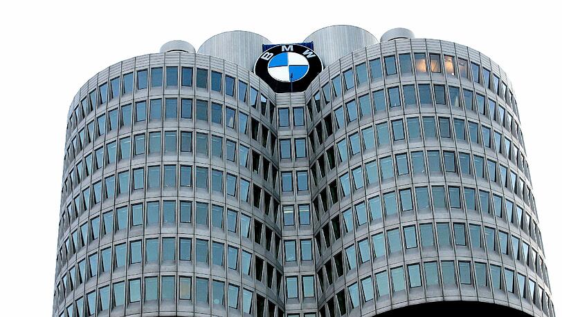 Der Münchner Automobilkonzern BMW spendet der Union, der SPD und der FDP jährlich Geld. Der Münchner Automobilkonzern BMW spendet der Union, der SPD und der FDP jährlich Geld.