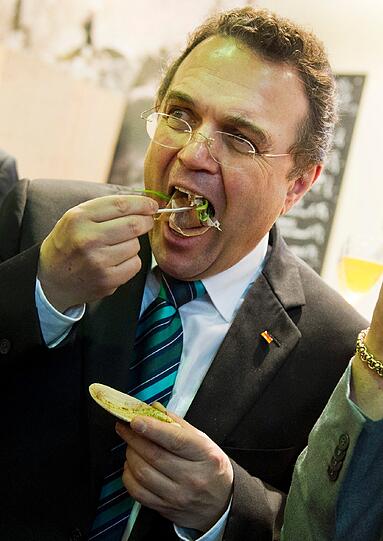Jammi: Norwegischer Lachs verschwindet in deutschem Minister.