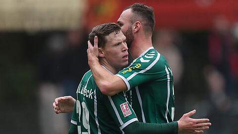 Florian Riedel (l.) und Patrick Hobsch anno 2019 beim VfB L&uuml;beck.