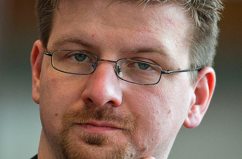 Die Ermittler im NSU-Prozess vermuten, dass der NPD-Landtagsabgeordnete David Petereit einen Brief mit einer Geldspende der abgetauchten mutmaßlichen Terroristen Uwe Mundlos, Uwe Böhnhardt und Beate Zschäpe erhalten habe. Foto: Jens Büttner/Archiv