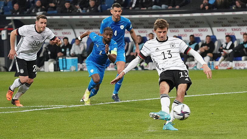 Im Länderspiel der DFB-Elf gegen Israel (2:0) setzte Thomas Müller einen Elfmeter an den Pfosten.