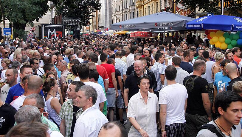 Das legendäre Straßenfest in der Hans-Sachs-Straße soll Stand jetzt ausfallen. (Archivbild)