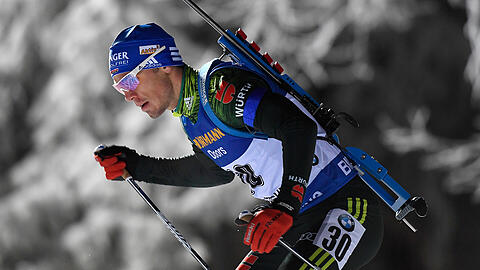 Der deutsche Biathlet Simon Sempp belegt beim 20-Kilometer-Einzel in Östersund den 16. Platz.