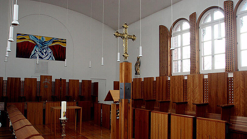 Das Kloster St. Bonifaz: Hier beten die Mönche zusammen. Das Kloster St. Bonifaz: Hier beten die Mönche zusammen.