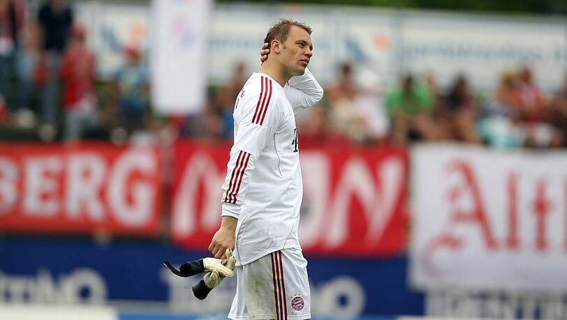 Manuel Neuer hatte außer den unnötigen Fan-Protesten einen ruhigen Arbeitstag. Manuel Neuer hatte außer den unnötigen Fan-Protesten einen ruhigen Arbeitstag.