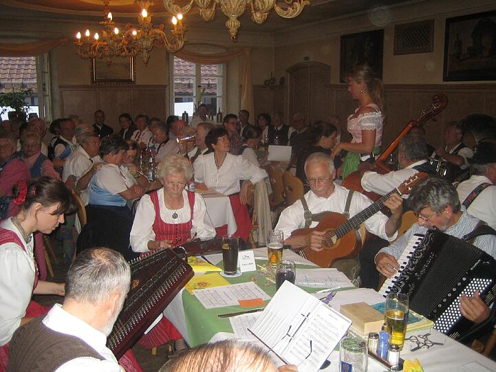 Hoagartn im Alten Wirt.