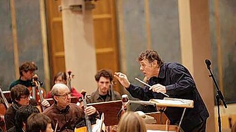 Immer mit 150 Prozent dabei: Mariss Jansons bei einer Probe mit dem Landesjugendorchester im Herkulessaal.