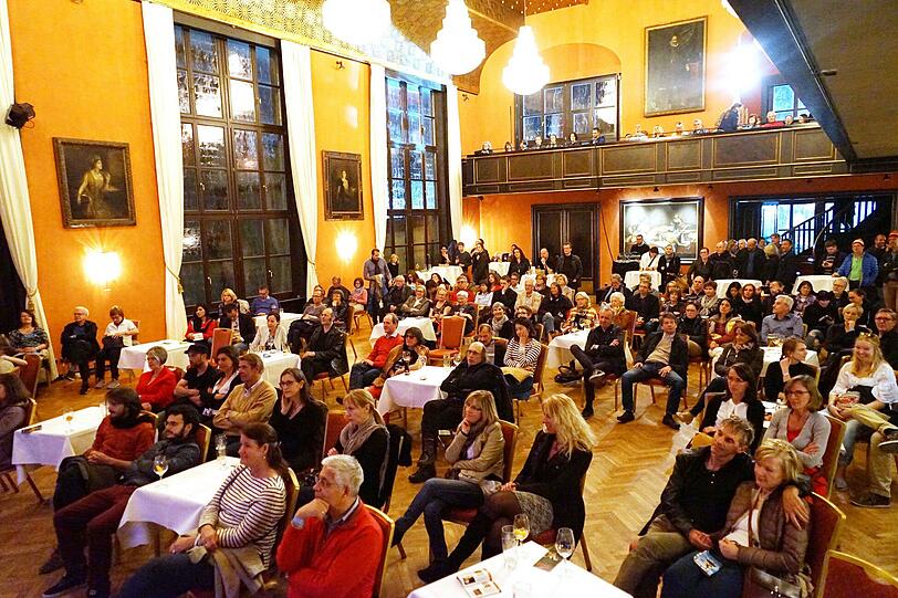 Die 17. Lange Nacht der Musik: Musik und Tanz in 100 verschiedenen Lokalitäten.