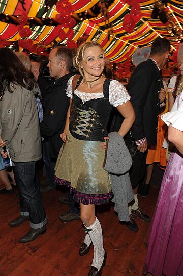 Regine Sixt's Damenwiesn: Die Münchner Lady-Elite trifft sich im Hippdrom. Die Bilder