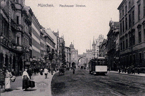 Die Neuhauserstraße vor hundert Jahren . . .
