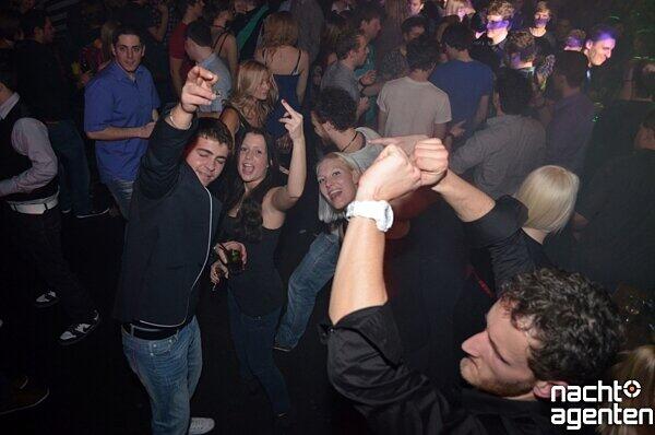 "Silvester in der Nachtgalerie. Noch mehr Fotos gibt es unter: www.nachtagenten.de.