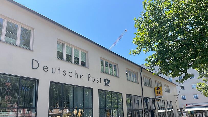 Die angekündigte Schließung der Postfiliale am Harras ist eine schlechte Nachricht fürs Viertel. Der BA will sie verhindern.