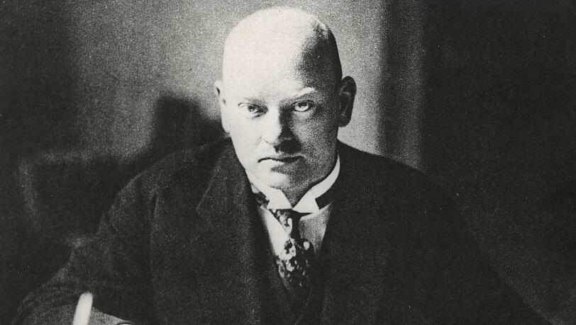 Reichskanzler Gustav Stresemann in den 1920er Jahren. Reichskanzler Gustav Stresemann in den 1920er Jahren.