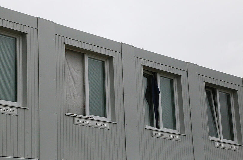 Bilder von der Asylbewerberunterkunft in Dorfen, in der ein 20-Jähriger erstochen wurde.