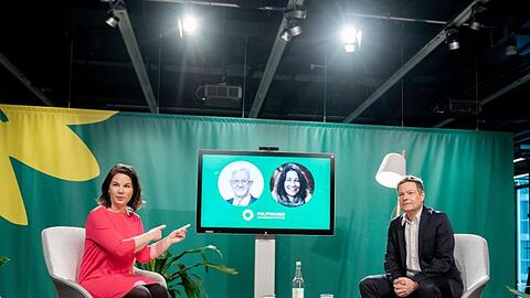 Die Grünen-Vorsitzenden Annalena Baerbock und Robert Habeck beim digitalen Politischen Aschermittwoch ihrer Partei.