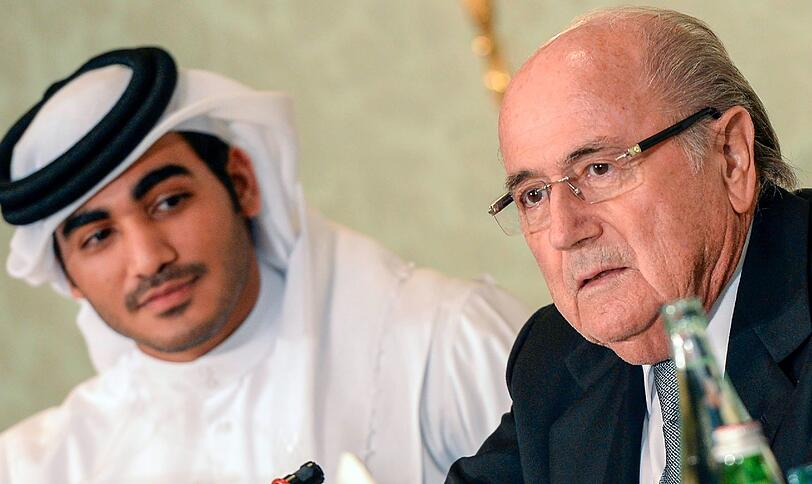 FIFA President Sepp Blatter mit Sheik Mohammed bin Hamad al-Thani, Schirmherr der WM in Katar 2022