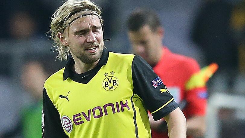 Marcel Schmelzer fällt mindestens einen Monat lang aus Marcel Schmelzer fällt mindestens einen Monat lang aus