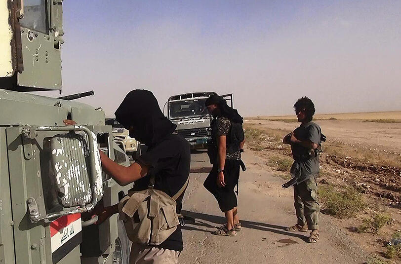 Kämpfer der Terrormiliz Islamischer Staat haben in Dair as-Saur mindestens 135 Menschen getötet. (Archivfoto)