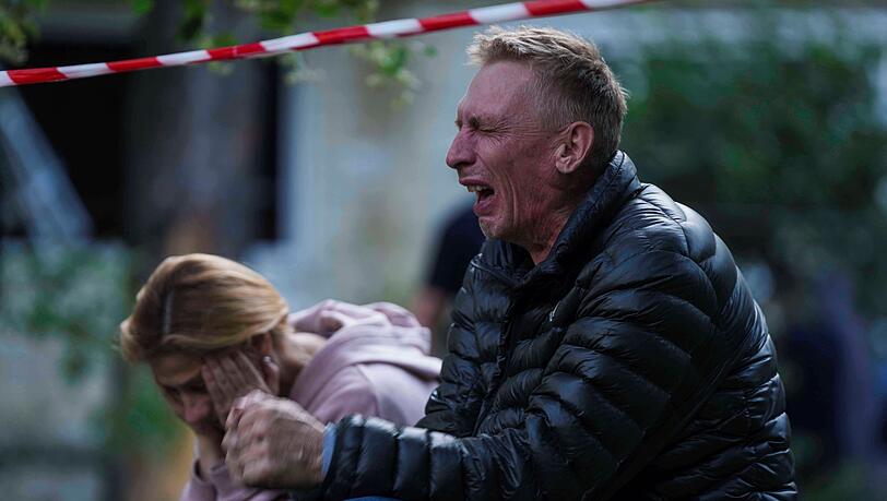 In Kiew wurden mindestens 14 Menschen durch den russischen Angriff getötet.