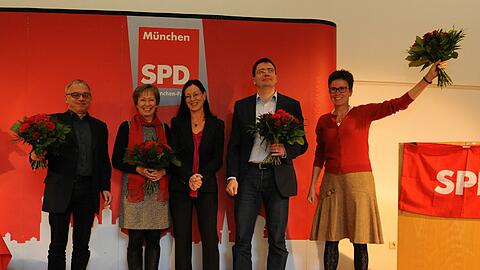 Der neue Vorstand (von links): Roland Fischer, Heide Rieke, SPD-Chefin Claudia Tausend, Florian von Brunn und Isabell Zacharias.