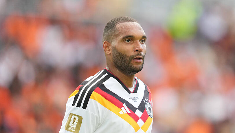 Nachdem ein echter Stammspieler für den Rest des Turniers verletzungsbedingt ausfällt, muss sich auch Jonathan Tah neu orientieren. Nachdem ein echter Stammspieler für den Rest des Turniers verletzungsbedingt ausfällt, muss sich auch Jonathan Tah neu orientieren.