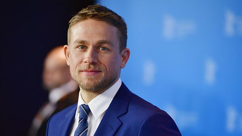 Im Dschungel gibt es keinen König: "Die Kombination aus Hunger und übermäßiger Gewissenhaftigkeit machten mich nicht gerade zu einem umgänglichen Menschen", erinnert sich Charlie Hunnam an die Dreharbeiten von "Die versunkene Stadt Z".