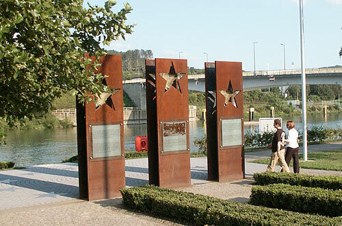 Monument in Schengen, Foto: Entete Touristique de la Moselle Luxembourgeoise